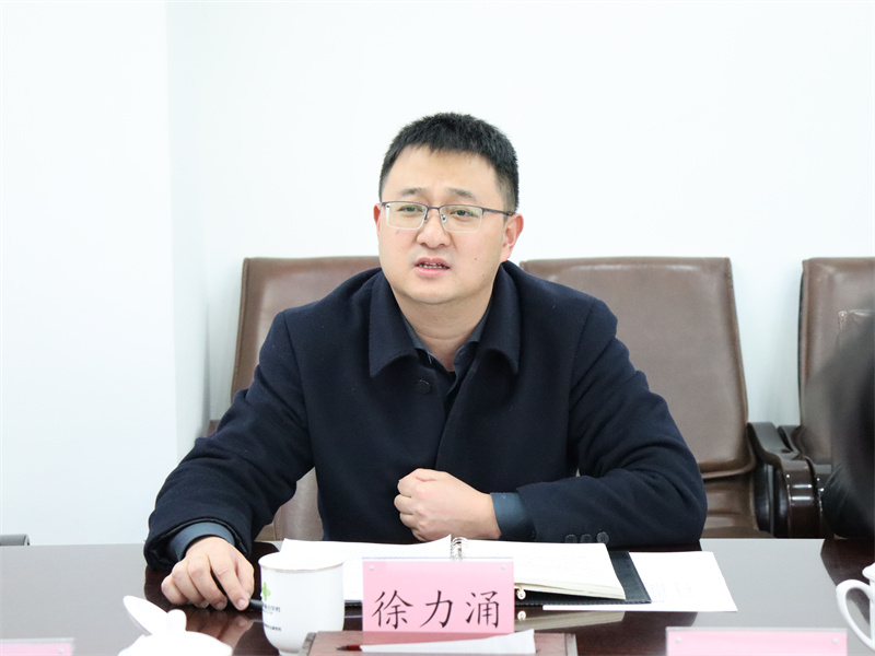 楊武秀會見萬源市委常委、副市長徐力涌一行